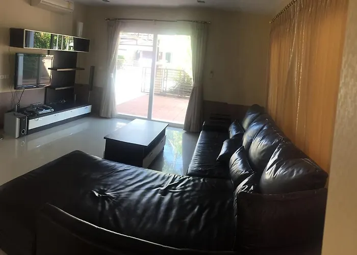 Detached House For Rent Affittacamere